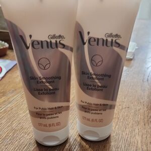 Gillette Venus Skin Smoothing Exfoliant